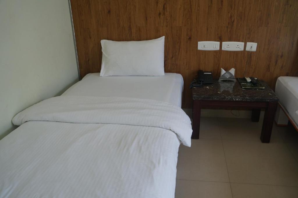Lotels Hotel Ченай Стая снимка