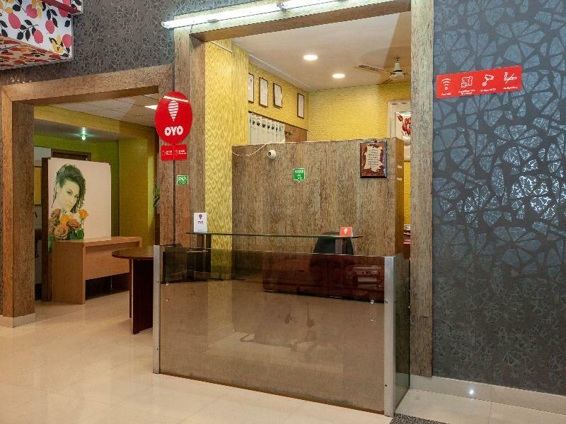 Lotels Hotel Ченай Екстериор снимка
